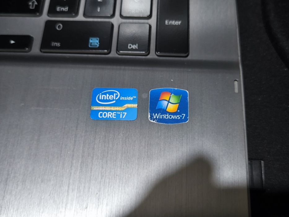 Samsung 15,6" i7 • 12GB RAM • SSD • NVIDIA • Windows 10 Pro