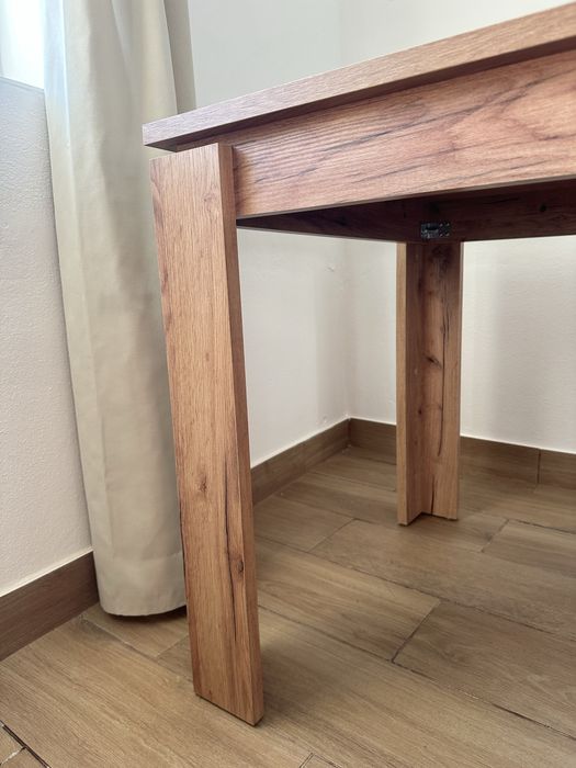 Conjunto Mesa de Jantar + 4 cadeira