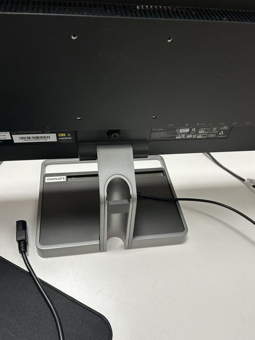 Монитор Lenovo L32p‑30