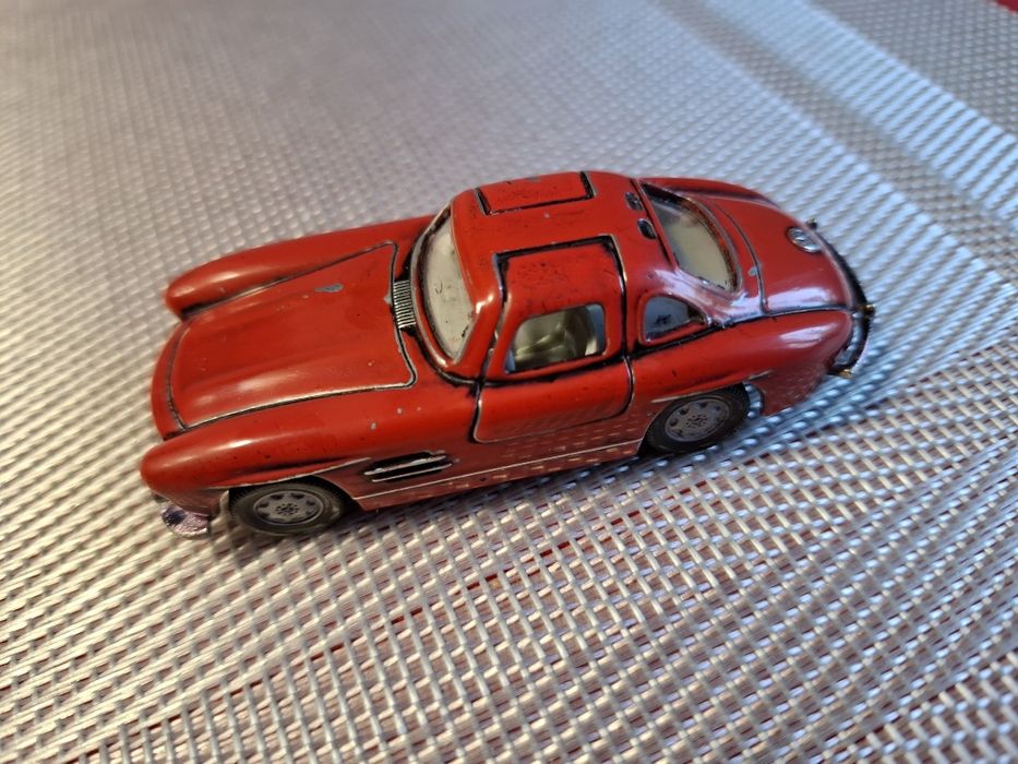 Siku mercedes benz 300SL model samochodu