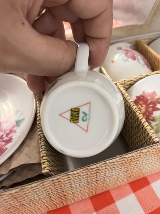 Chavenas cafés Delta - coleção Porcelanas Costa Verde