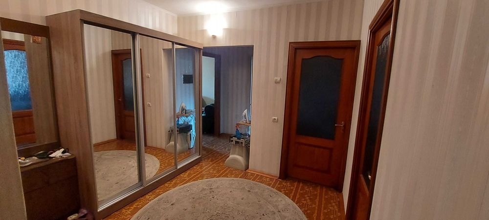 Оренда кiмната в 3-кiм. квартирi в м. Вишневе центр