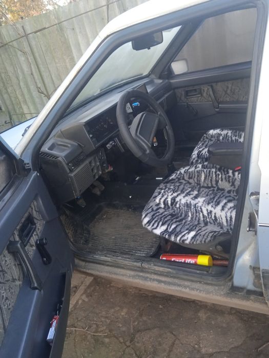 Срочно продам ваз 21099.