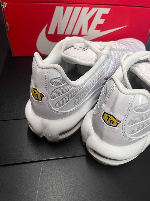 Nike Air Max Plus White-Rozmiar 38