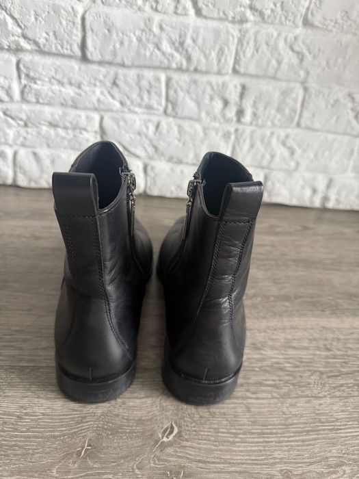 Czarne sztyblety Gino Rossi