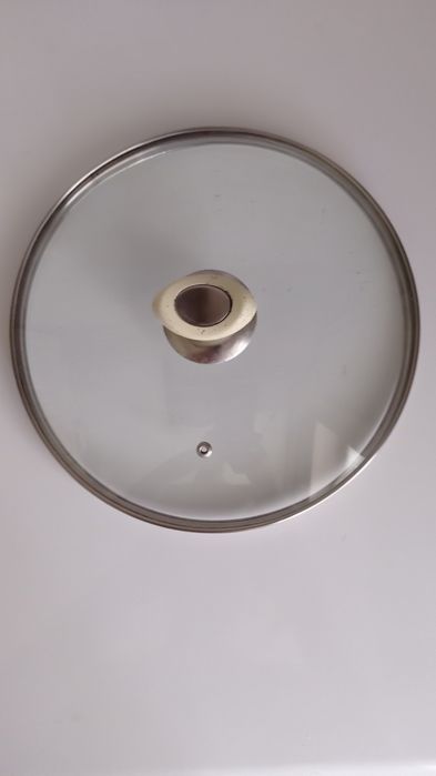 Крышка для кострюли и сковороды.