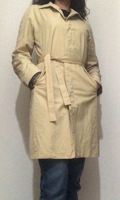 Gabardine Massimo Dutti, tamanho S, cor bege