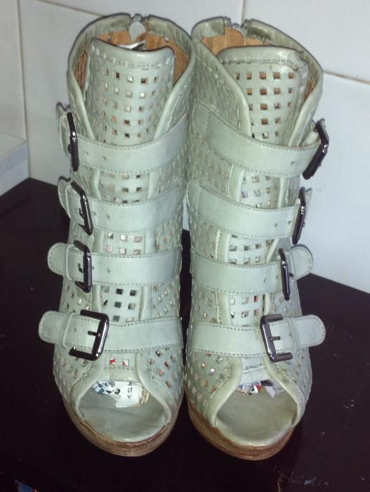 botins da PROF novos.