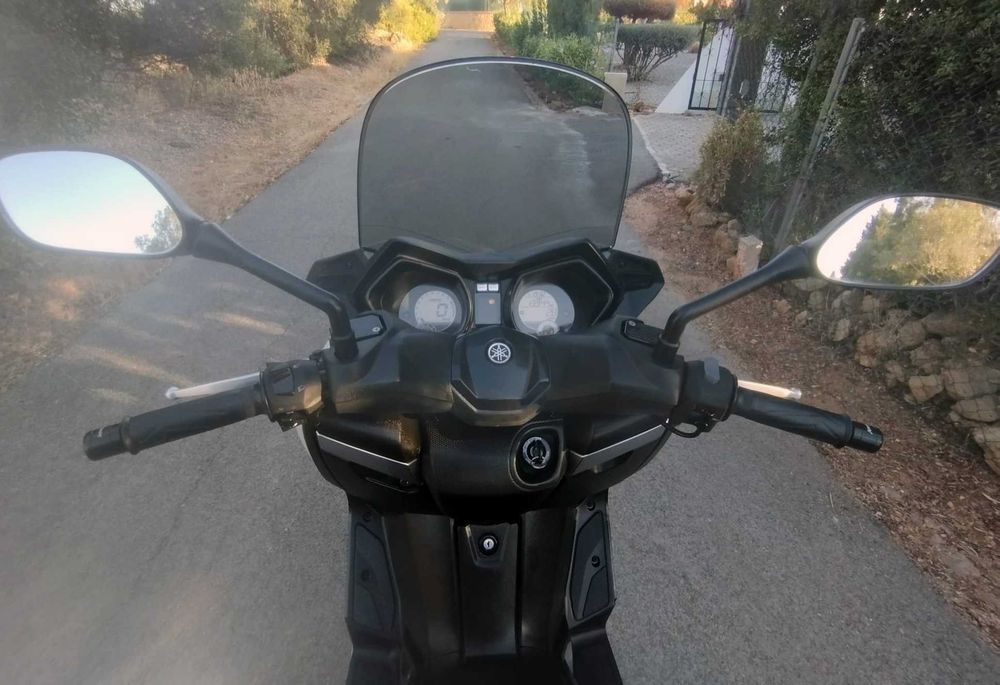 Yamaha XMAX 125