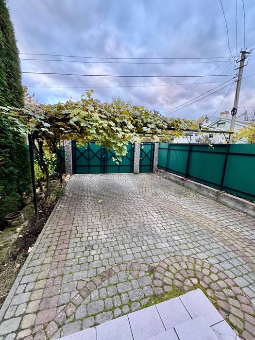 Продаж будинку біля Львова (Деревач)