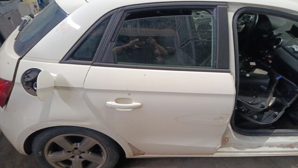 Porta trás direita AUDI A1 (8X1, 8XK)