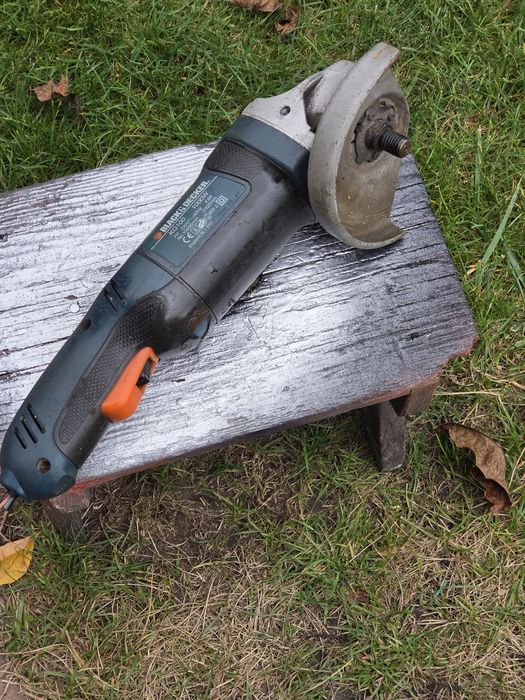 Szlifierka kątowa Black Decker