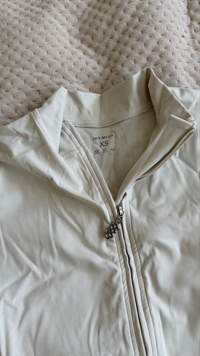 Продам косюм heybecca xs
