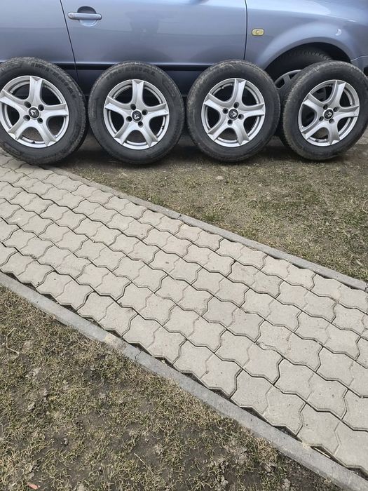 Felgi aluminiowe z oponami 195/65/15
