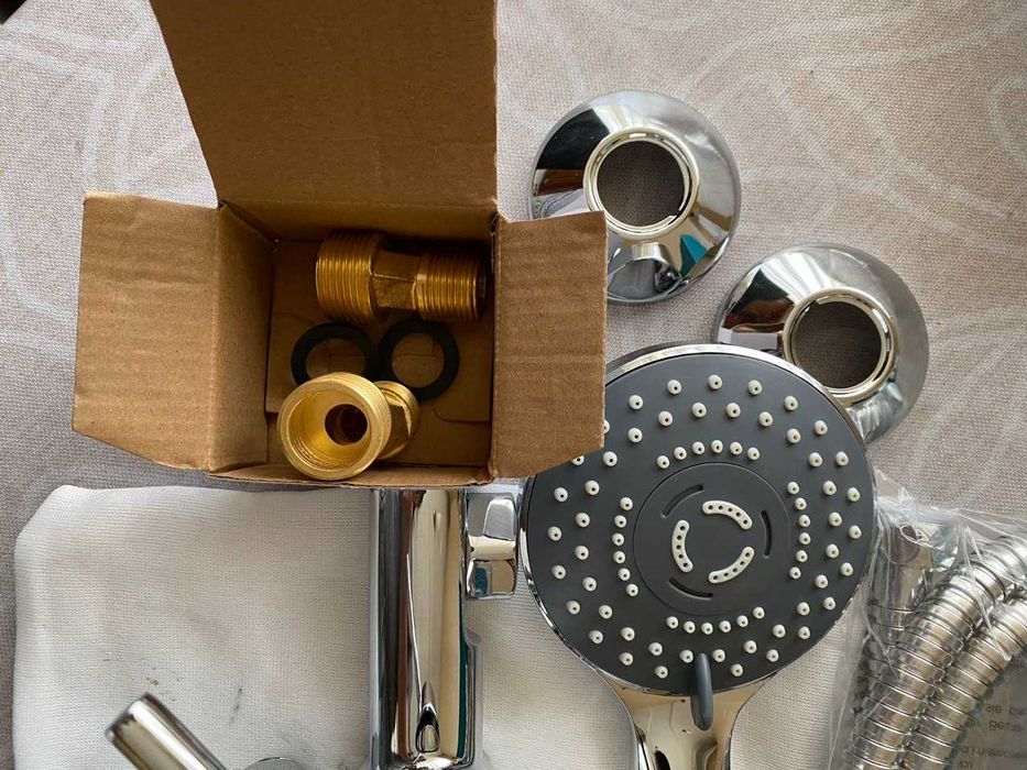 Змішувач для ванни