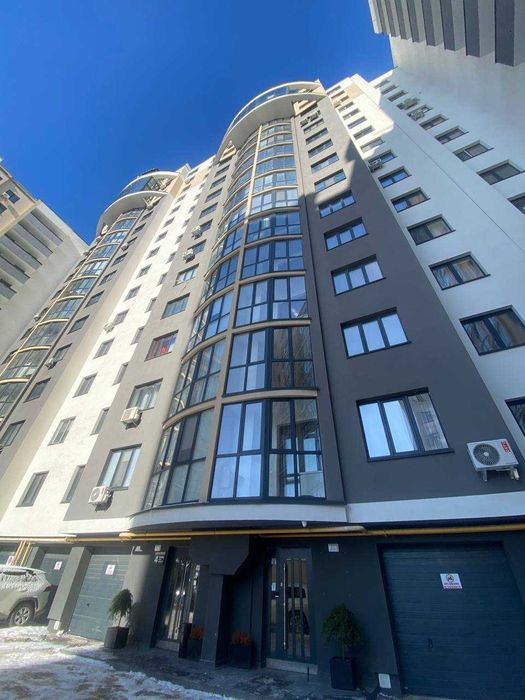 Продаж двокімнатної квартири вул. Чумацька поруч озеро