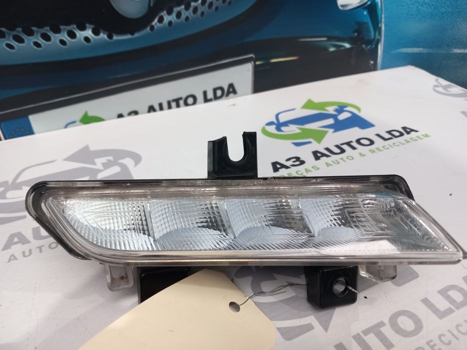 Farolim diurno esquerdo e direito Renault Clio 4