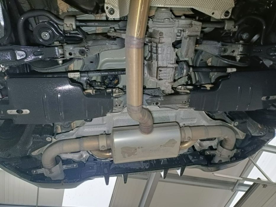 Linha de escape completa com Downpipe e panela com válvula Mercedes A3