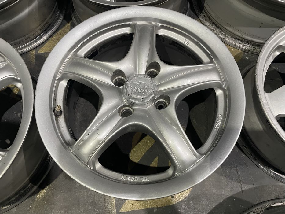 4/100/14 leage japan et38