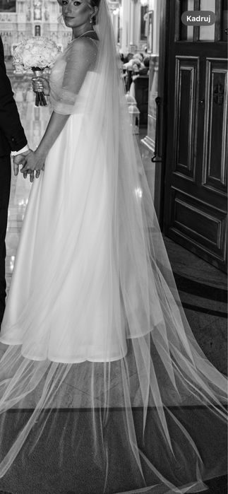 Śmietankowy welon katedralny 2,5 m