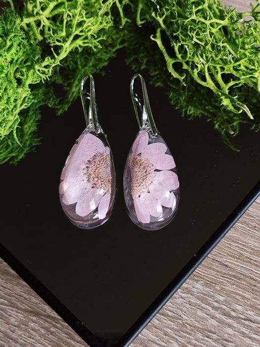 Kolczyki z żywicy epoksydowej