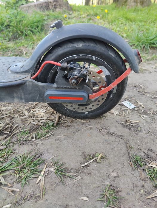 Проїжджає 90км електросамокат Xiaomi mi electric scooter pro