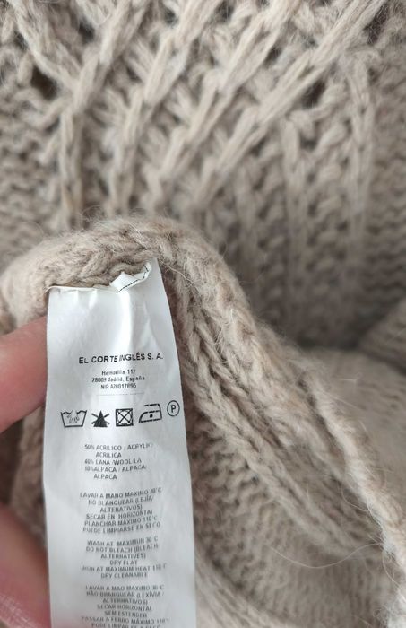 Beżowy długi sweter kardigan rozpinany z wełną w składzie rozmiar M