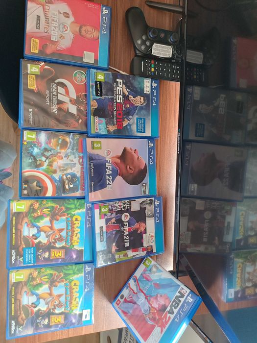 Jogos PS4 semi novos
