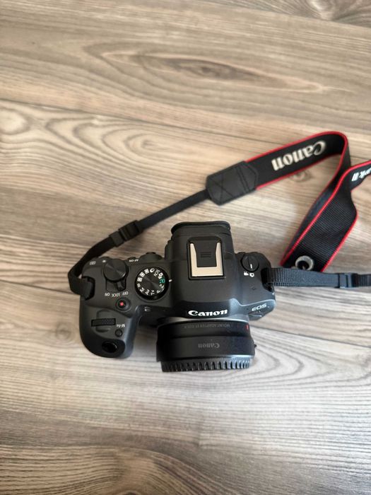 Canon EOS R6 Mark II + adapter EOS R - EF
