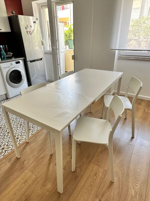 Mesa e cadeiras refeição Ikea