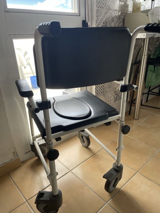 Cadeira de rodas almofada sanitaria