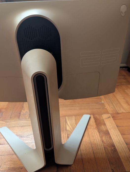 Monitor Dell Alienware 24.5" 240 Hz IPS Full HD (biały)