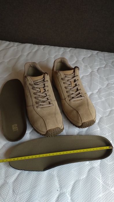 Нові кросівки Caterpillar 45р.