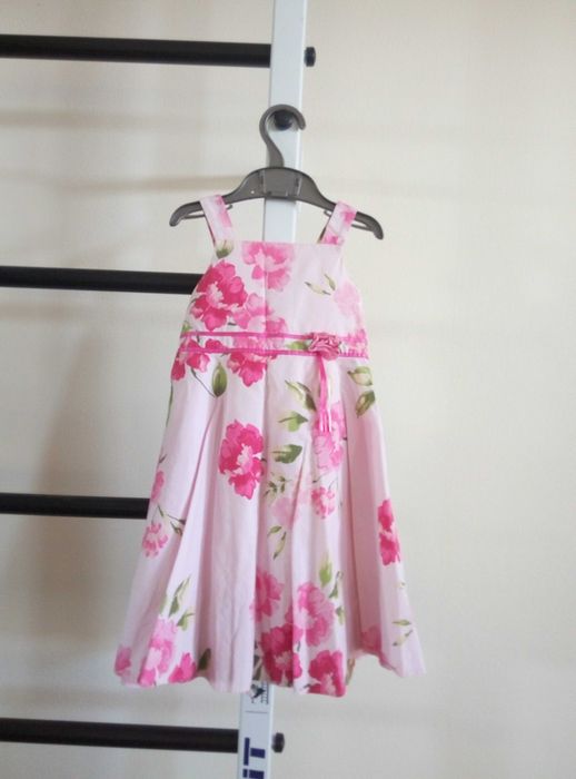 Нарядное хлопковое летнее платье на девочку 3 года