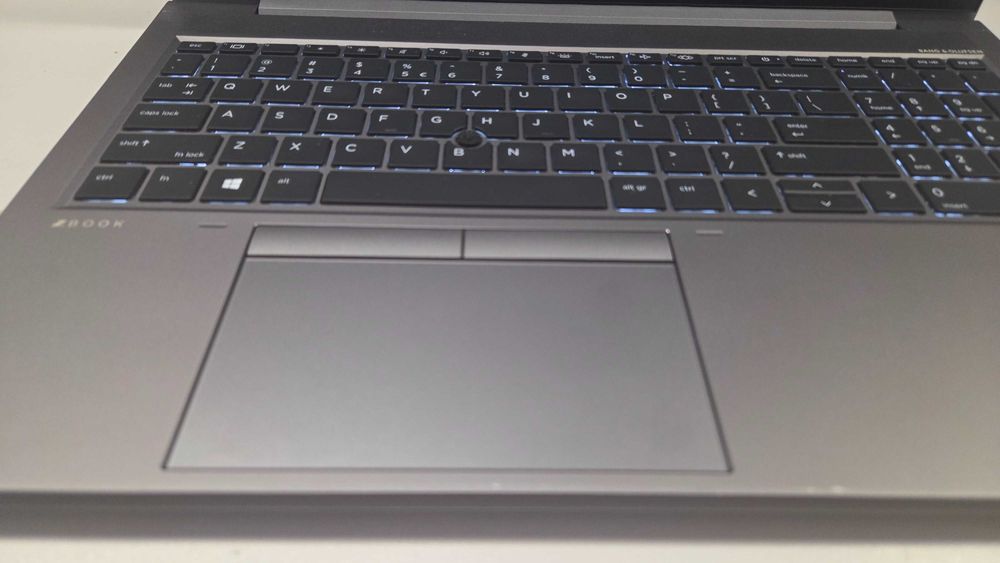 SUPER HP Zbook 15 G8 Touch i7 11-Gen 32GB 512SSD NVIDIA QUADRO T500