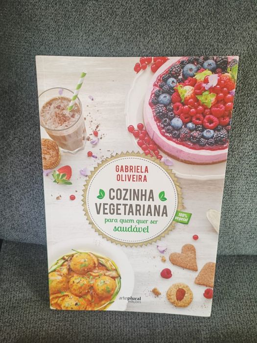 Vendo Livros cozinha vegetariana (Gabriela Oliveira)