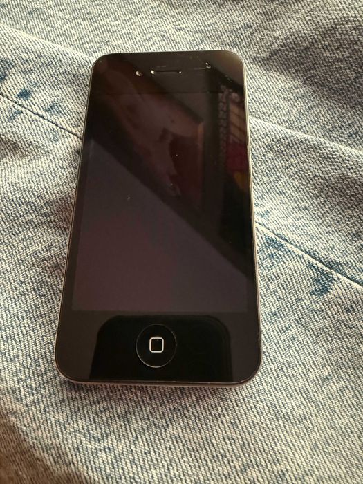 iPhone 4 - Em bom estado