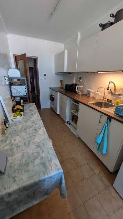Quarto Matosinhos centro para arrendar mensal ou semanal . schedule visit