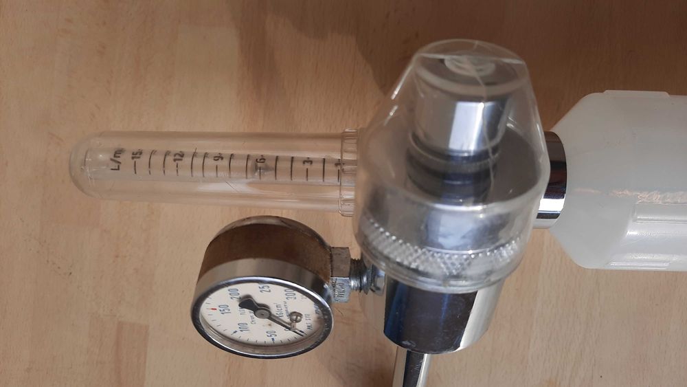 reduktor do tlenu medycznego Farum A-36, zestaw do tlenoterapii