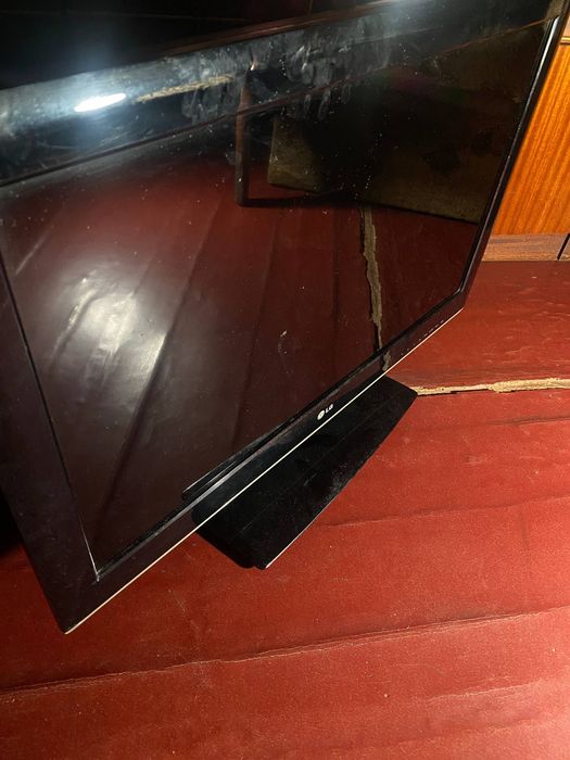 Телевізор LG32LM34OT