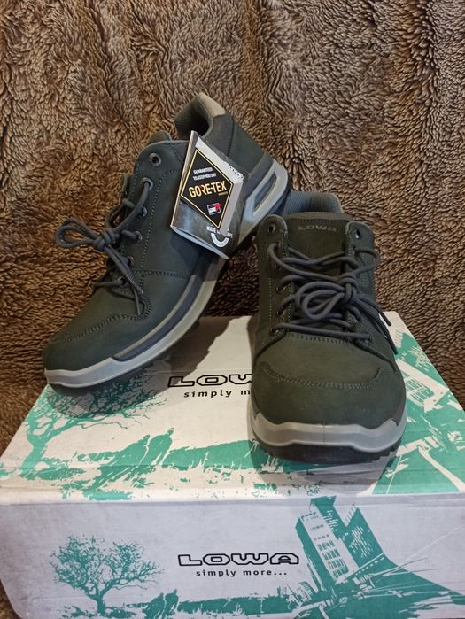 Кросівки LOWA, gore-tex, оригінал