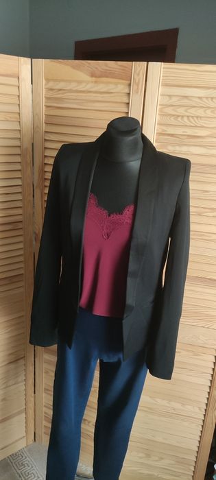 Czarna marynarka ZARA