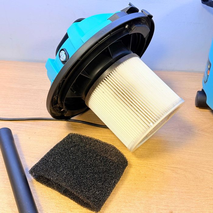 Cecotec Przewodowy odkurzacz na sucho i na mokro -  16L Bardzo Mocny