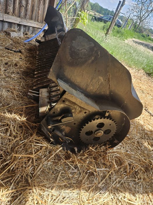 Podbieracz prasy deutz fahr, vicon, rotor.
