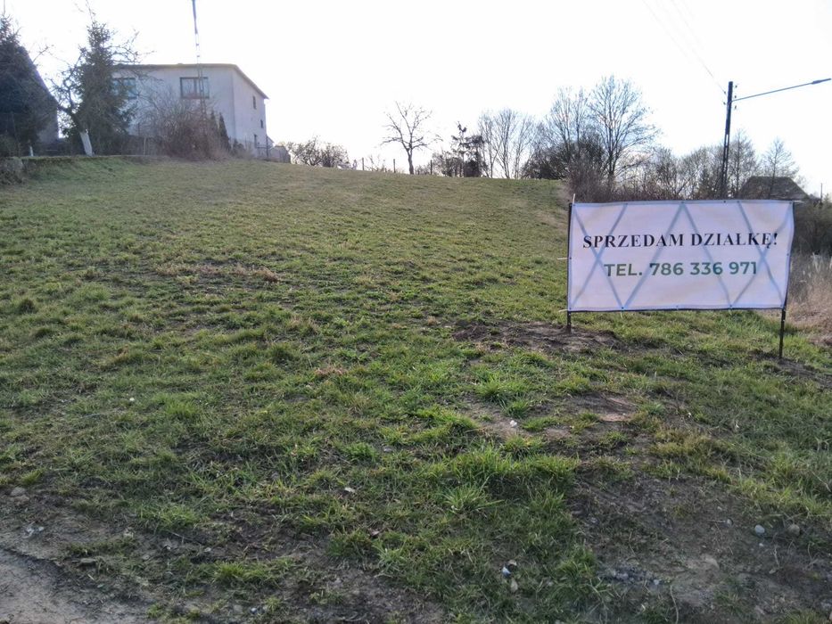 ciekawa działka budowlana na wzniesieniu spokojna wieś - Widok 3
