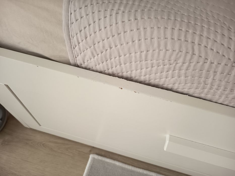 Cama que se transforma em casa de casal