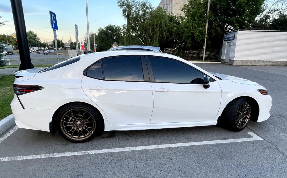 Toyota Camry SE 2023 Hybrid