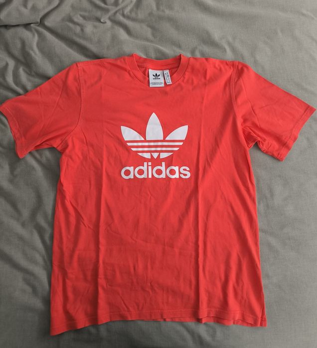 T-shirt Adidas (tamanho M)