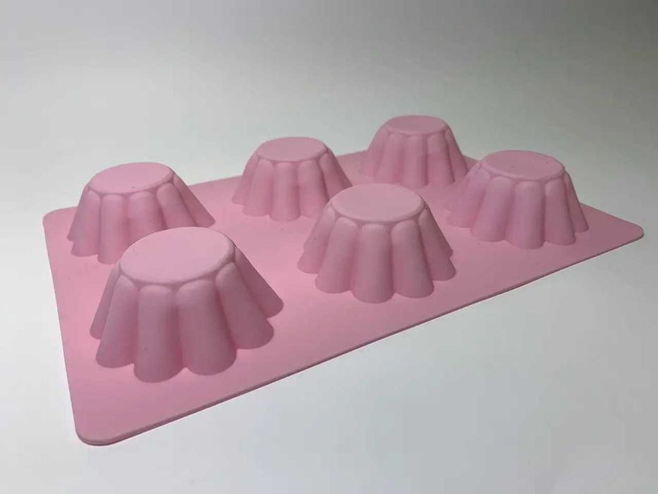 Форма для выпечки  кексов и маффинов  силиконовая на  6  шт