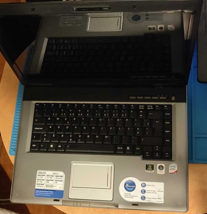 ASUS X52S Series Laptop (Black)64741153419521123